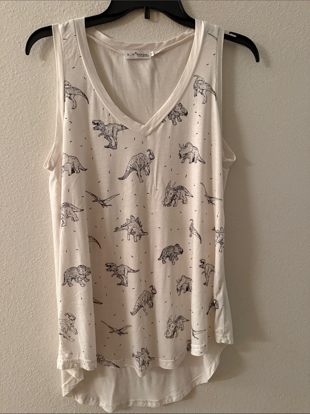 LA Soul Cream Dinosaur Print V-Neck Tank Chemise